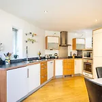 12 Stonegate Court
