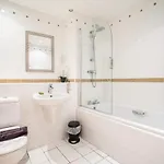 Apartment 12 Stonegate Court
