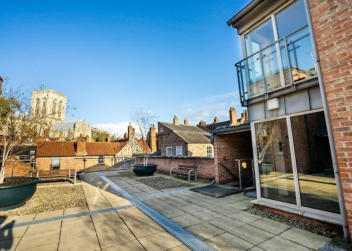 12 Stonegate Court 公寓 *